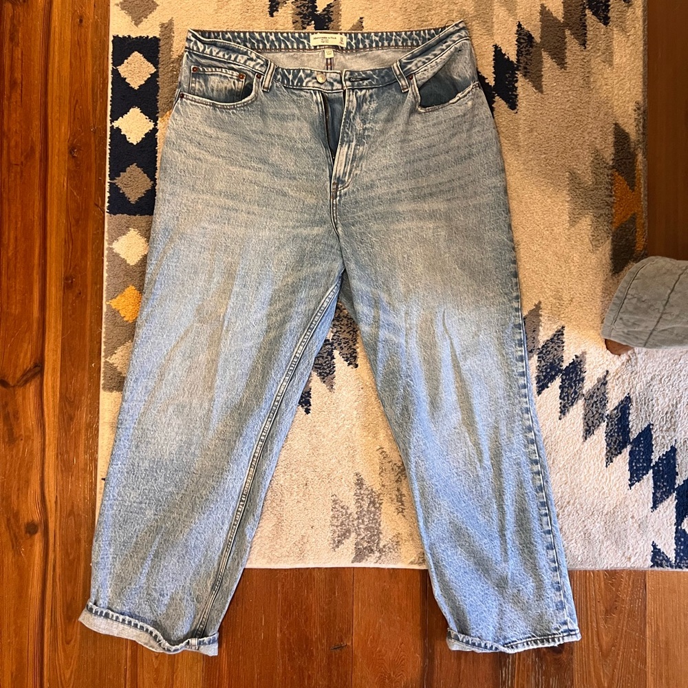 Abercrombie Curve Love Jeans